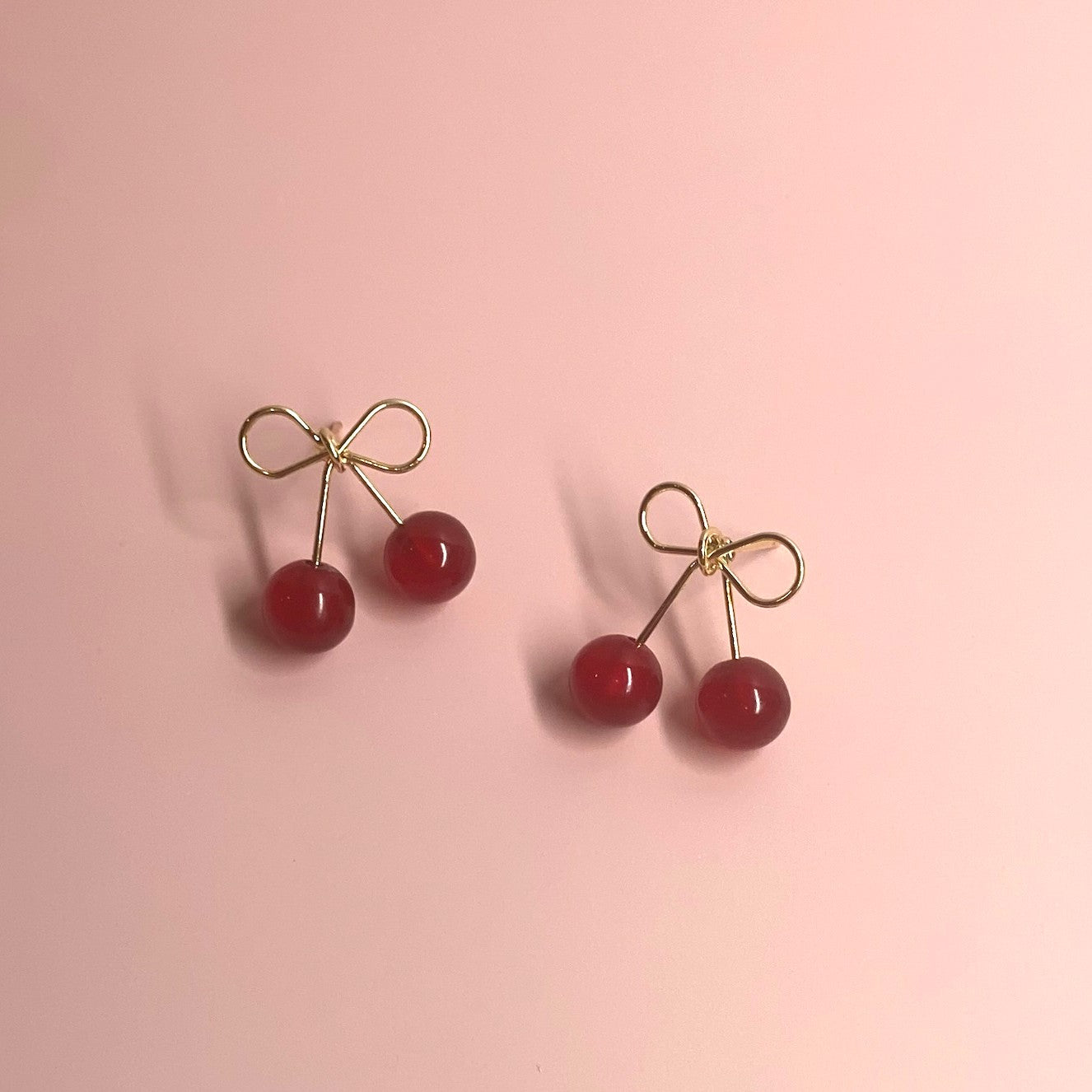 Bow of Cherries