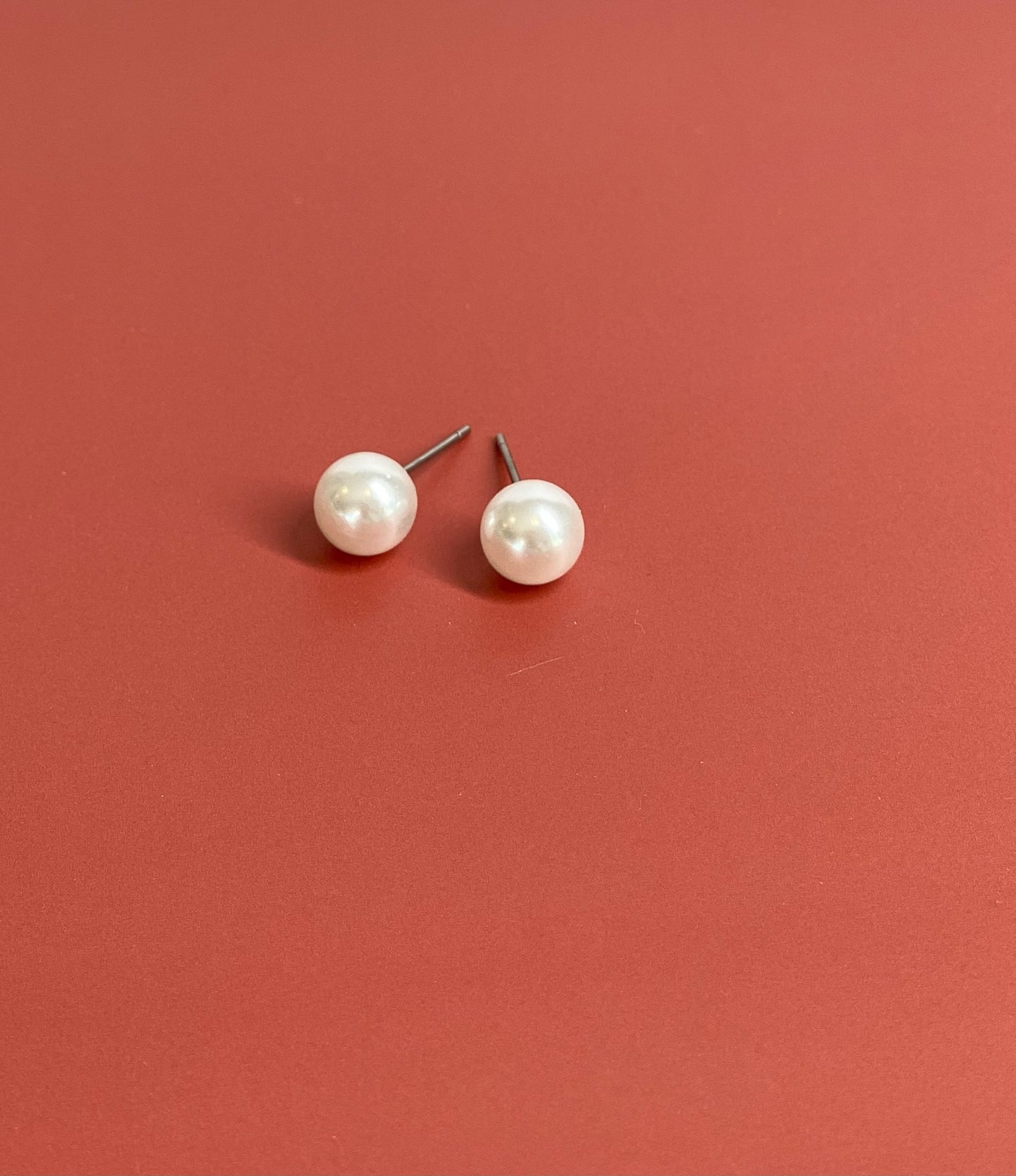 Pearly Studs