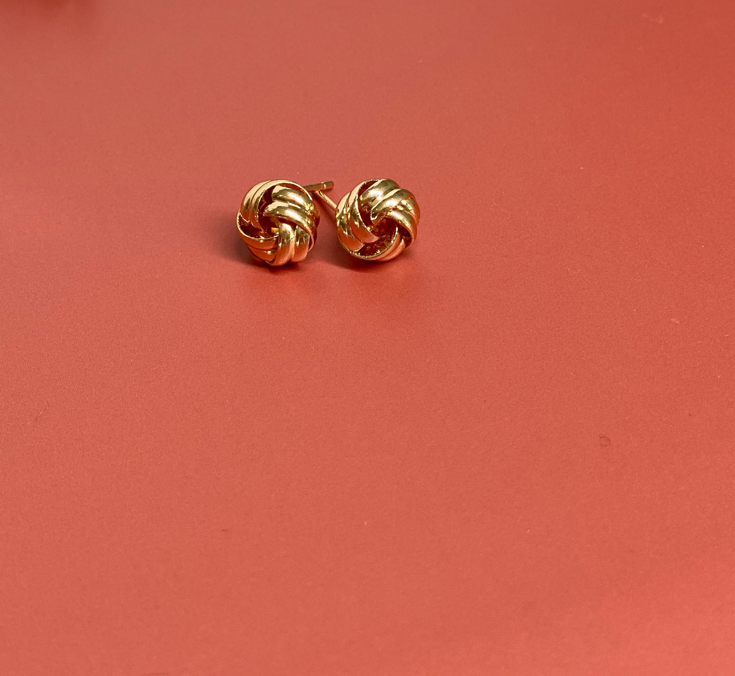 Golden Knots Studs