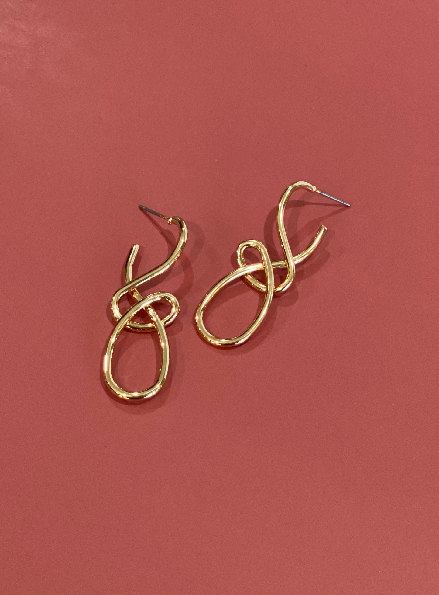 Squiggly Gold Dangle