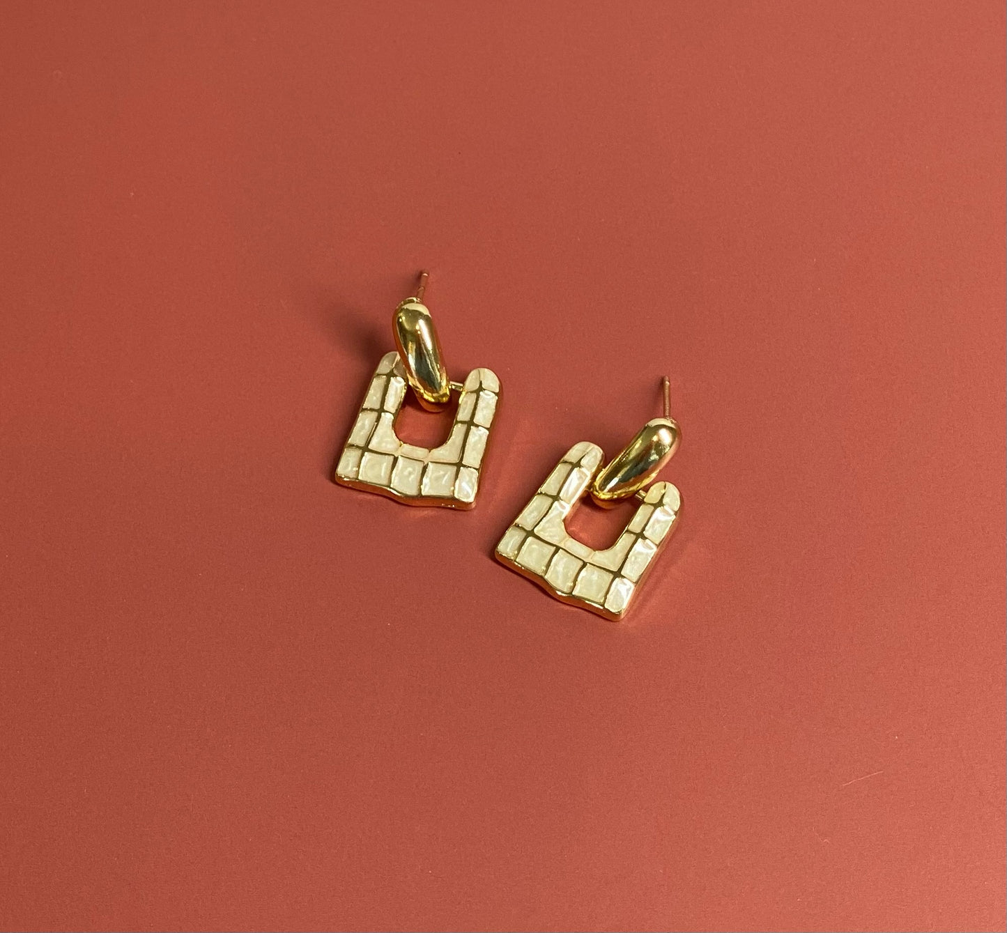 Retro Pendant
