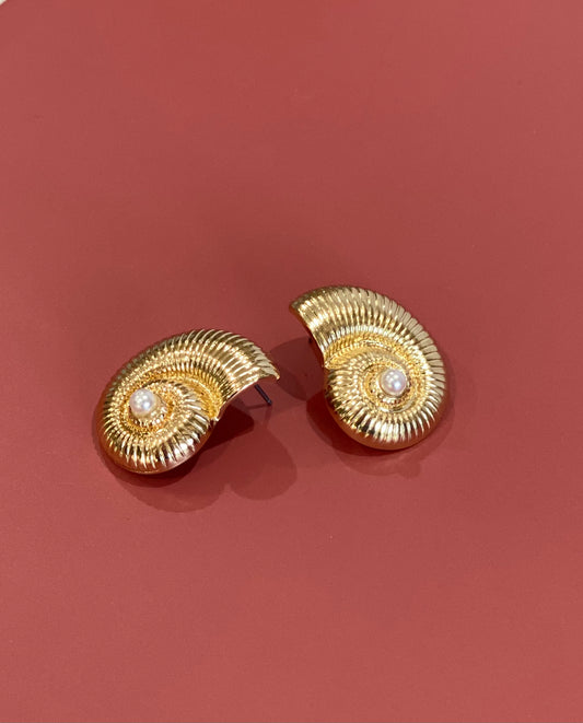 Golden Seashell
