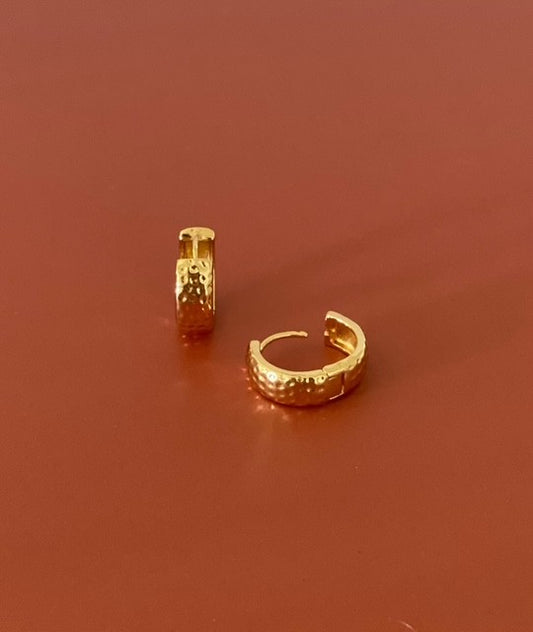 Dimple Golden Cuff
